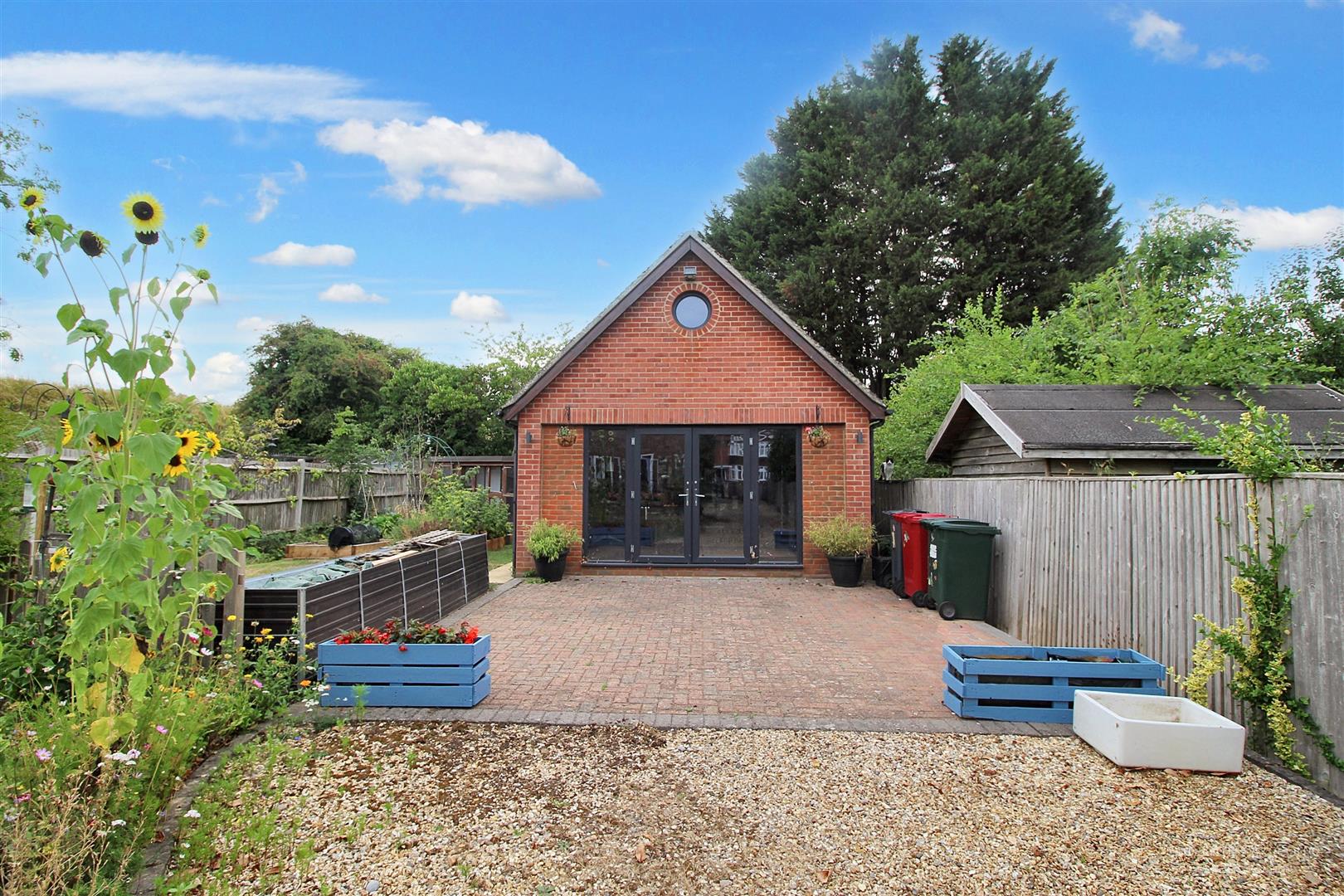 Glenwood Drive, Tilehurst, Reading